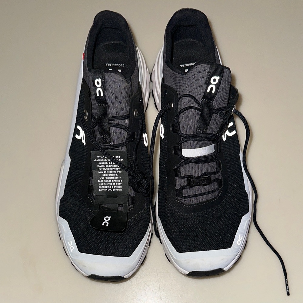 On Cloud ultra Running Black and White Athletic Shoes